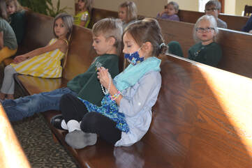 Kids Sitting in Pews - EdChoice Income Verification, EdChoice Income Guidelines & EdChoice Expansion Application
